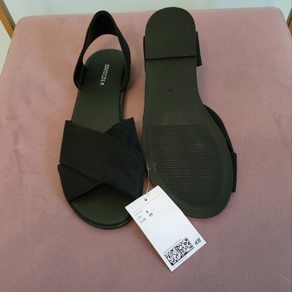 ❗️3 for 10$❗️
H&M Sandals - Picture 1 of 3